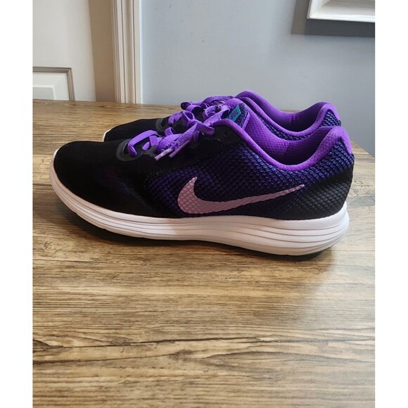 Nike Women's Revolution 3 Running Shoes. Black/Purple; Size US 11 - Picture 11 of 16
